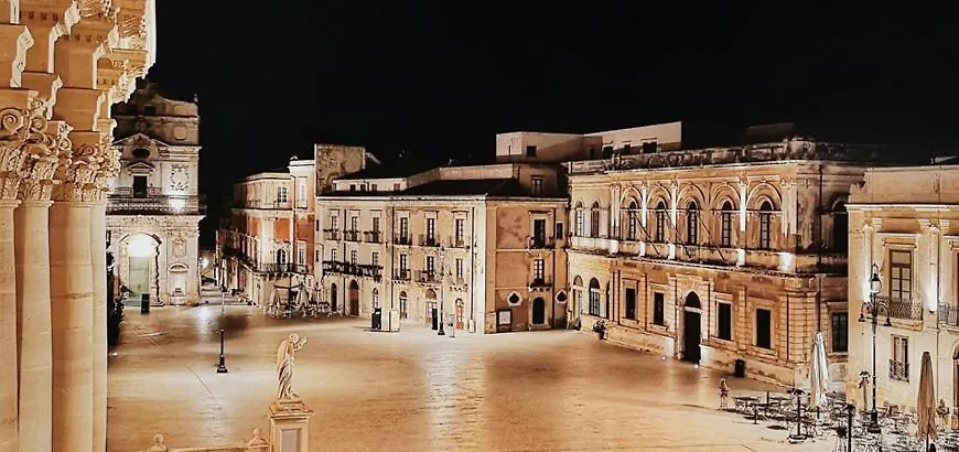 Semesterbostad Villa Teti Fontane Bianche